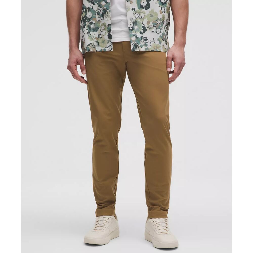Lululemon ABC Slim-Fit 5 Pocket Pant
Warpstreme Khaki Artifact Men’s 30
